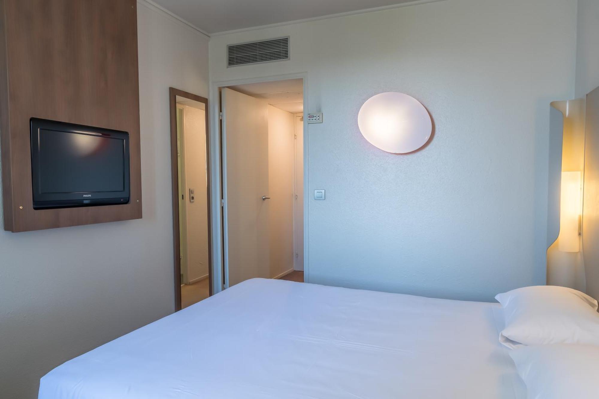 ก็องปานีล โนเจนต์ ซูร์ มาร์น Hotel โนฌ็อง-โซร์-มาร์น ภายนอก รูปภาพ